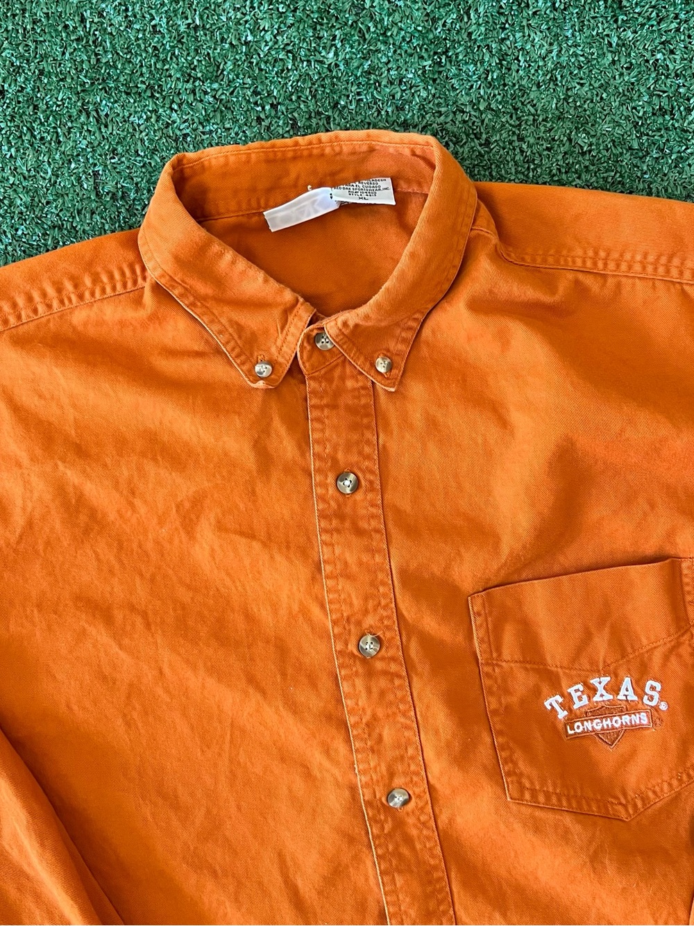 Red Oak Texas Longhorns Men’s XL Button Shirt Burnt Orange Logo Vintage